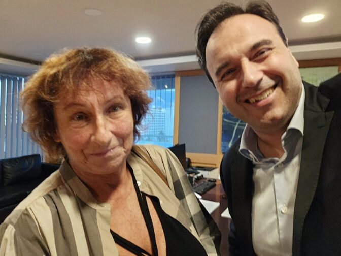 Η άγνωστη γραμματέας του Υπουργού Δημήτρη Παπαστεργίου!
