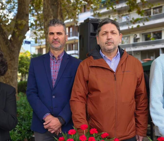 Κατάθεση στεφάνου από την Ένωση Αστυνομικών Υπαλλήλων Τρικάλων για το Πολυτεχνείο