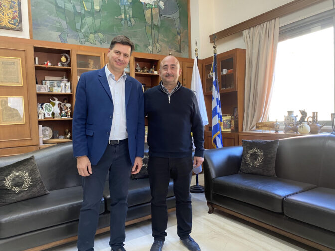 Συνάντηση Νίκου Σακκά με τον αυτοδιοικητικό συνδυασμό του Δήμου Πατρέων