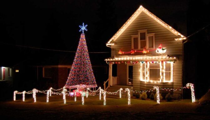 Χριστουγεννιάτικος διαγωνισμός για τον καλύτερο στολισμό βιτρίνας και σπιτιού