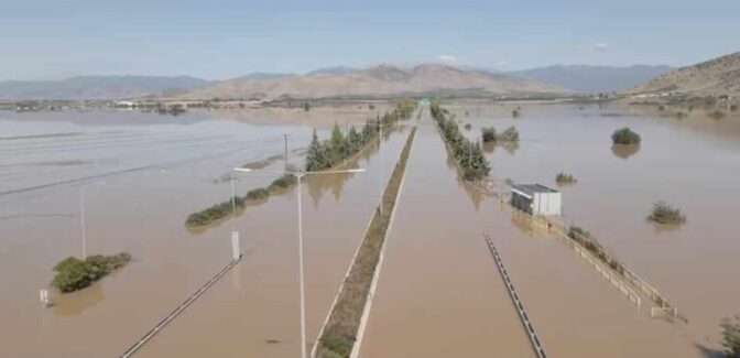 Παρατείνεται η διακοπή κυκλοφορίας στους παράπλευρους της ΠΑΘΕ από Γυρτώνη έως Νίκαια Λάρισας
