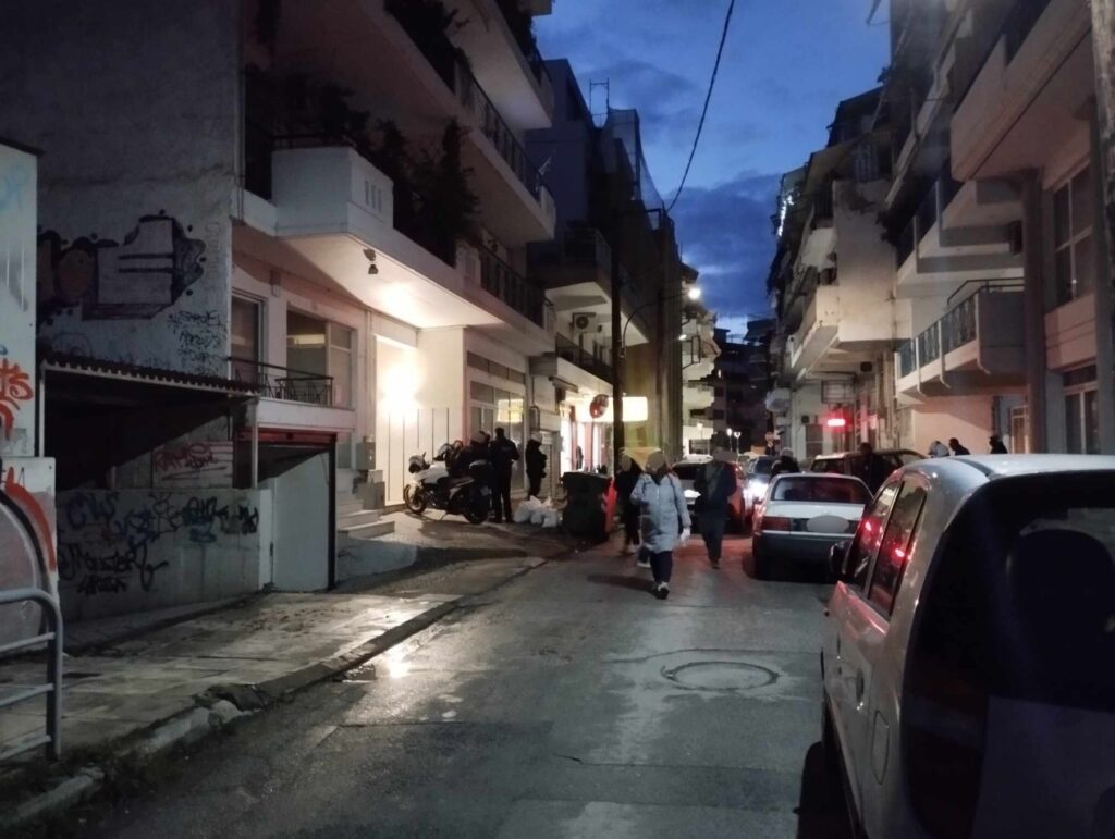 Αναστάτωση στο κέντρο της Λάρισας: Τα κλάματα της γυναίκας και το περίεργο τηλεφώνημα… (φωτό)