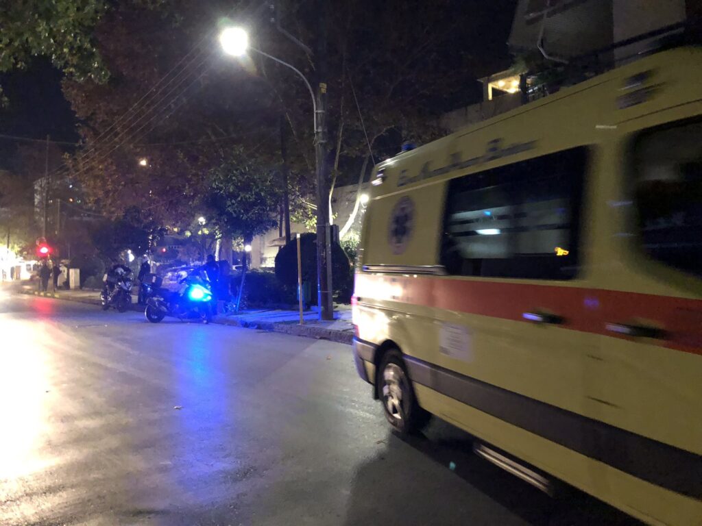Λάρισα: Επεισόδιο μεταξύ άνδρα και γυναίκας προκάλεσε αναστάτωση έξω από γνωστό ζαχαροπλαστείο