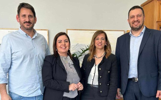 Σύσκεψη ΣΘΕΒ με ΔΥΠΑ για τις προκλήσεις στην αγορά εργασίας