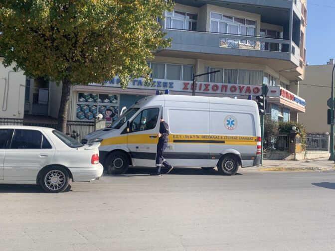 Λάρισα: Αυτοκίνητο παρέσυρε και εγκατέλειψε ποδηλάτη (φωτό)
