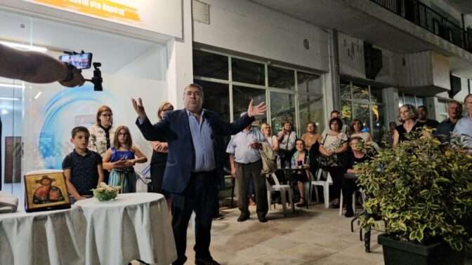 Όλο τους μετράει ο Κώστας Μαράβας κι όλο περισσεύει ένας