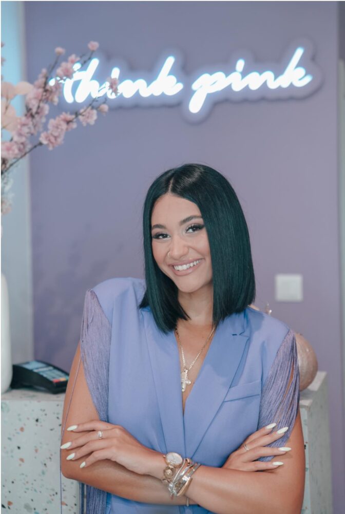 Τo Think Pink Makeup Room στα Τρίκαλα γιορτάζει… και σας προσκαλεί