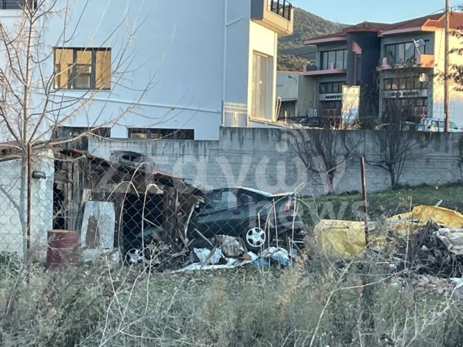 Καλαμπάκα: Αυτοκίνητο «καρφώθηκε» σε ...οίκημα!