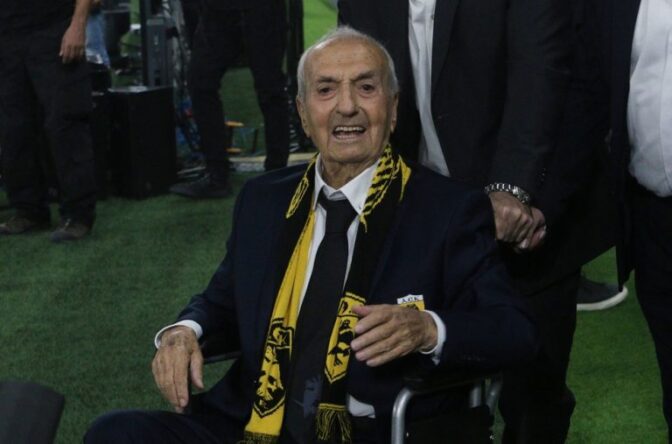 Πέθανε ο θρύλος Κώστας Νεστορίδης