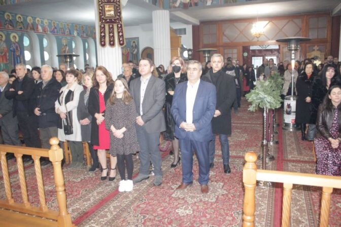 Στην Πύλη Ανήμερα των Χριστουγέννων ο Δήμαρχός Κωνσταντίνος Μαράβας
