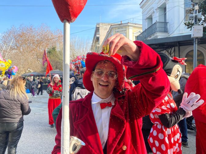Με αστερόσκονη από τα Ξωτικά το κάλεσμα για την υποδοχή του νέου χρόνου στα Τρίκαλα (φωτό)