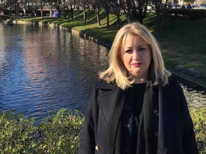 Στα Μεγάλα Καλύβια η Χρύσα Ντιντή