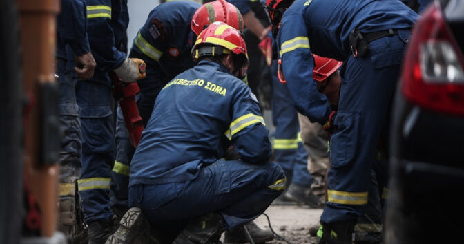 Tραγωδία στη Μαγνησία - Νεκρή μέσα στο σπίτι της μετά από φωτιά στο τζάκι