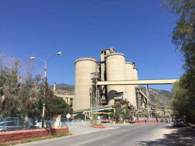 Βόλος: Καταδίωξη μεταναστών και διακινητών εντός της ΑΓΕΤ!