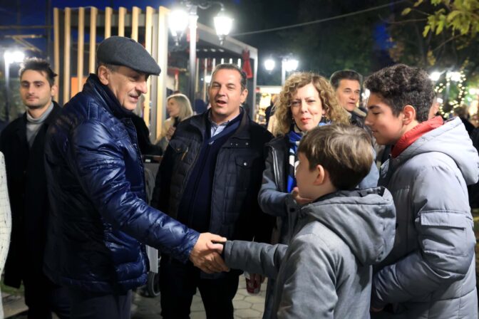 Συνάντηση Δημήτρη Κουρέτα με τους υπαλλήλους της Περιφέρειας Θεσσαλίας και της ΠΕ Λάρισας (φωτό)