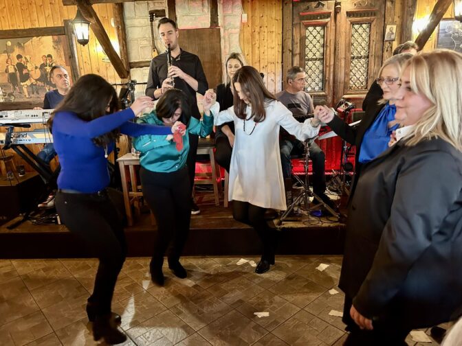 Ελένη Δαλαμάγκα - Ιουλία Ρώση: Μάνα και θυγατέρα, μαζί στη δικηγορία, μαζί και στην ουσία της ζωής!