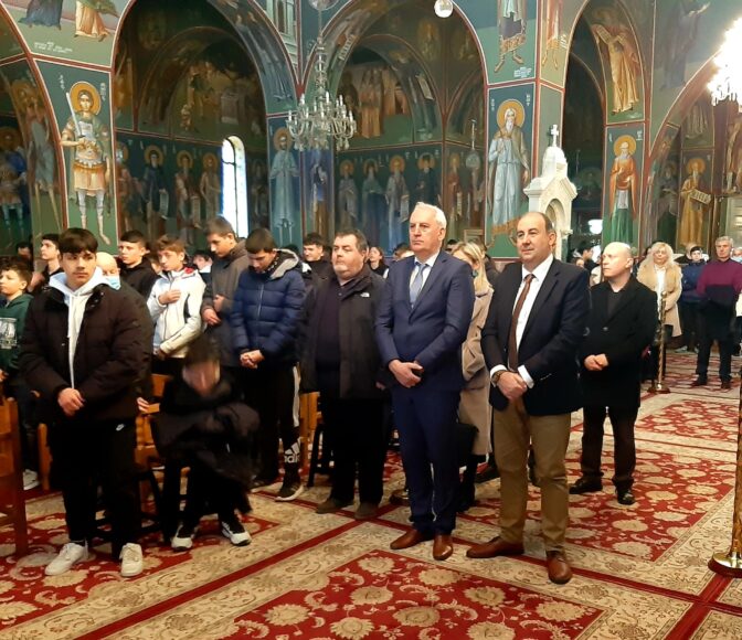 Χωρίς αργία αλλά με εκκλησιασμό ο εορτασμός των Τριών Ιεραρχών στα Τρίκαλα 