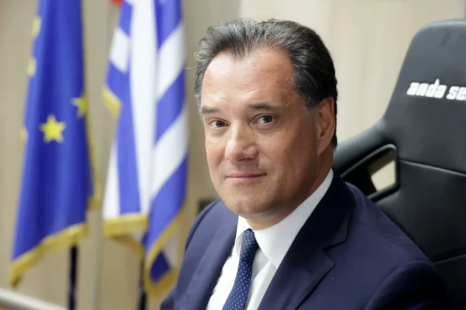 Άδωνης Γεωργιάδης: «Όχι» επιστροφή προστίμων σε μη εμβολιασμένους