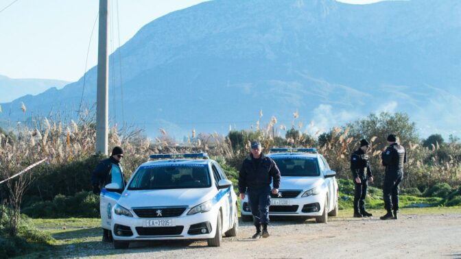 Έγκλημα στο Μεσολόγγι: Σήμερα η κηδεία του Μπάμπη - Έρευνες για το όπλο του εγκλήματος για τον εντοπισμό του όπλου