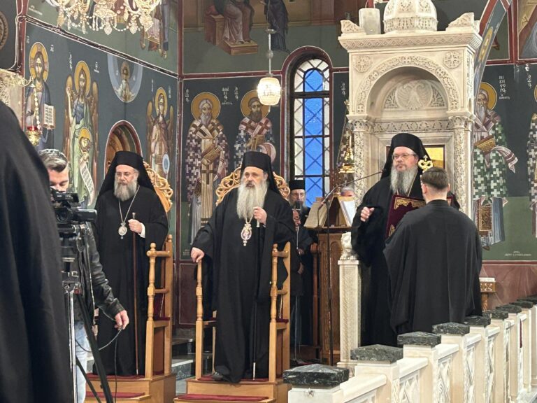 Κήρυγμα για τα ομόφυλα ζευγάρια στον Μητροπολιτικό Ναό του Αγ. Νικολάου στα Τρίκαλα (βίντεο)