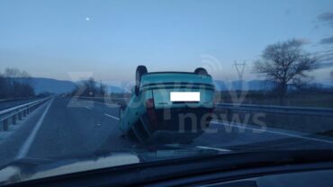 Φοβερό τροχαίο έξω από τη Φαρκαδόνα