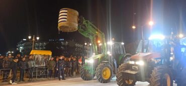 Αγροτικός ξεσηκωμός στα Τρίκαλα! (φωτό και βίντεο)