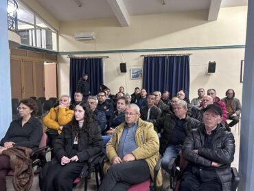 Με απόλυτη επιτυχία η εκδήλωση στη Φαλάνη για το πρόγραμμα «Φωτοβολταϊκά στη Στέγη»