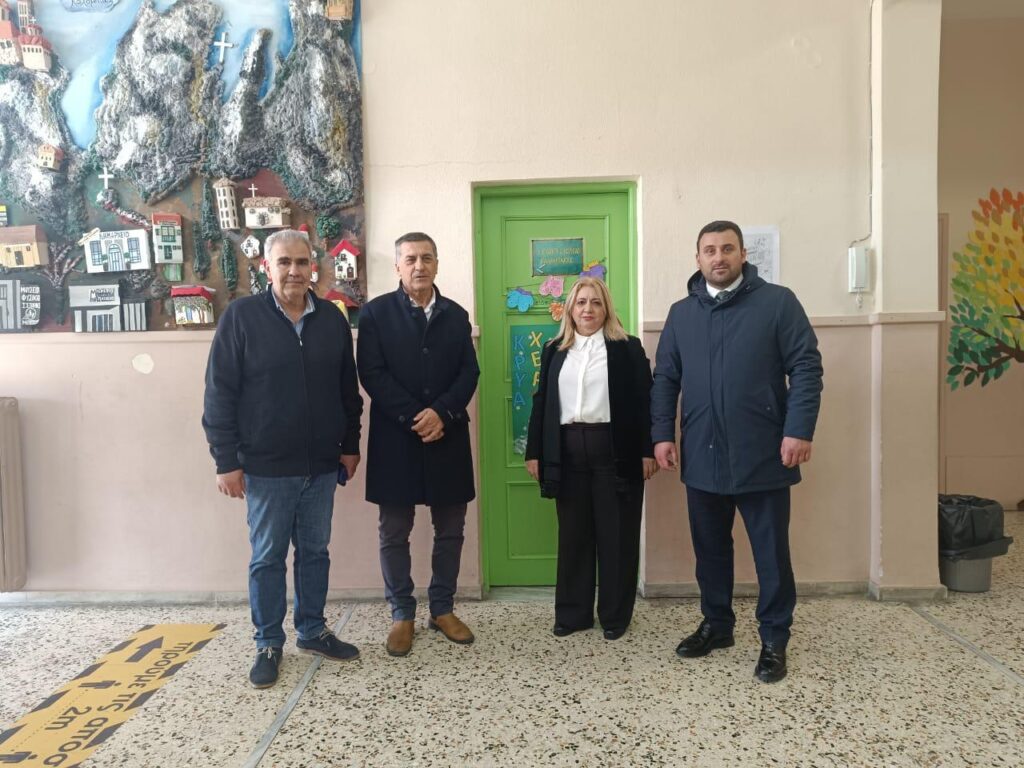 Κουρέτας,  Ντιντή και Αβραμόπουλος στο 3ο Δημοτικό Σχολείο και στο Ειδικό Σχολείο Καλαμπάκας