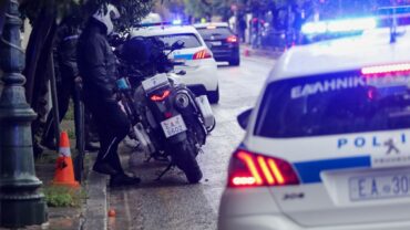 Ασπρόπυργος: Αστυνομικός ταμπουρώθηκε στο σπίτι του μετά από καβγά με τη σύζυγό του