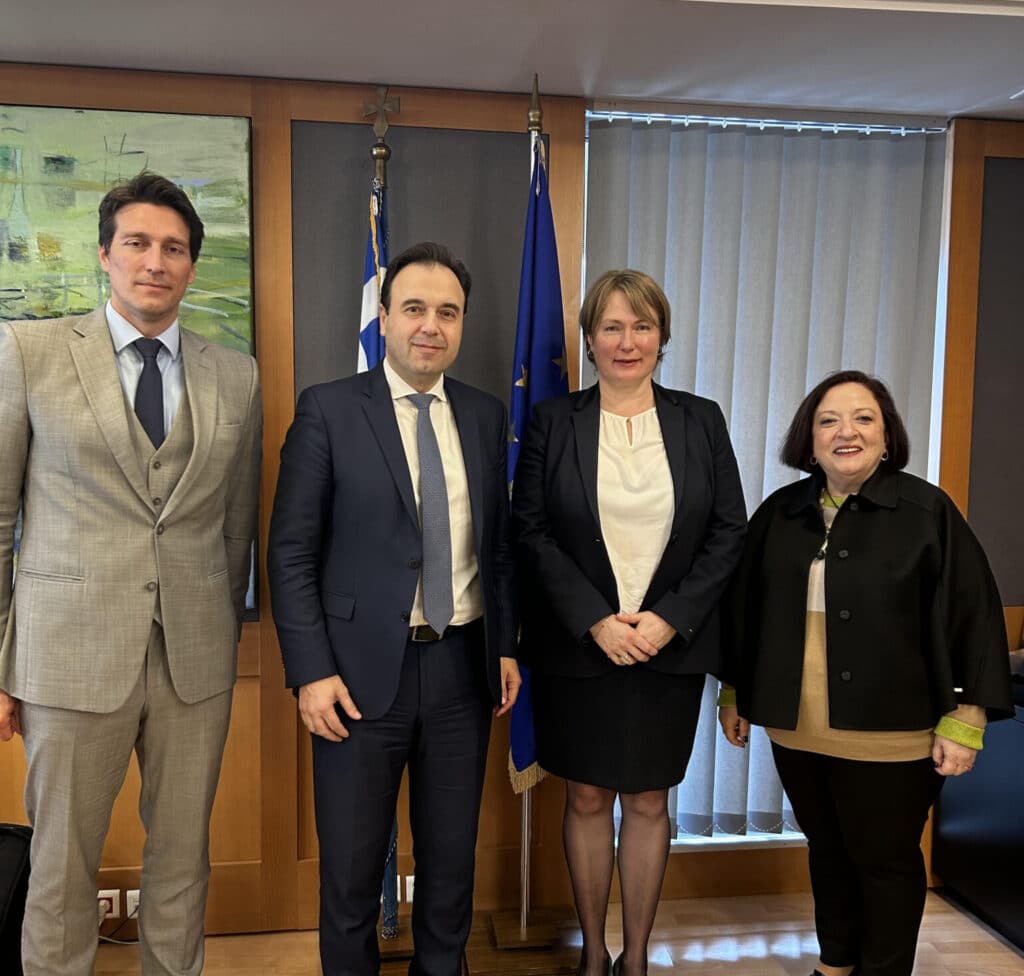 Συνάντηση εργασίας του Υπουργού Ψηφιακής Διακυβέρνησης Δημήτρη Παπαστεργίου με την Εσθονή Πρέσβη Karin Rannu
