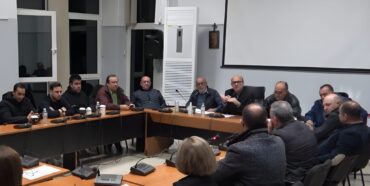 Νέο Ξεκίνημα: Η δημοτική αρχή Φαρκαδόνας μετέτρεψε τη συνεδρίαση λογοδοσίας σε παρωδία!