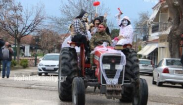 Αποκριάτικος γάμος… στην Βασιλική (φωτό)