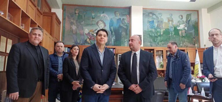 «Θα ξαναγυρίσω στα Τρίκαλα» είπε ο Πρέσβης των ΗΠΑ Γιώργος Τσούνης (ΦΩΤΟ&VIDEO)