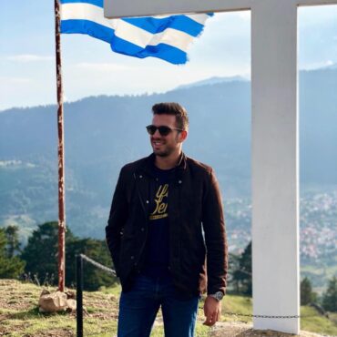 Τρικαλινός ο ψύχραιμος πιλότος που έπεσε με το F16 στην Ψαθούρα