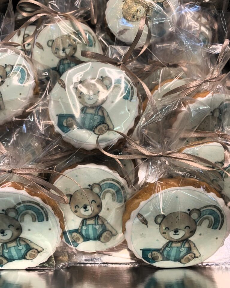 daf01b5c 8640 4b60 81bf e7325f034b33 768x960