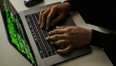 Χάκαραν τον λογαριασμό του πατέρα της αδικοχαμενης στα Τεμπη Αναστασίας