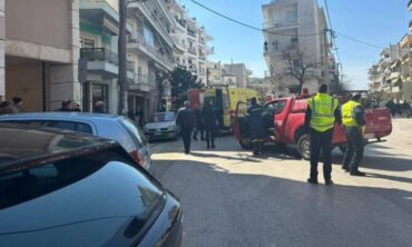 Εσπευσμένα στο νοσοκομείο ο πατέρας του 15χρονου που σκοτώθηκε