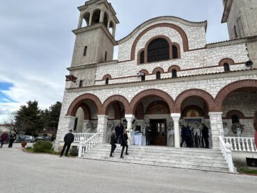 Σε κλίμα οδύνης το τελευταίο «αντίο» στη μητέρα του δημάρχου Τρικκαίων