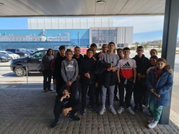 Επίσκεψη του Γυμνασίου Μεγάλων Καλυβίων στην εταιρεία «ΕΛΛΗΝΙΚΑ ΓΑΛΑΚΤΟΜΕΙΑ Α.Ε.» (φωτό)