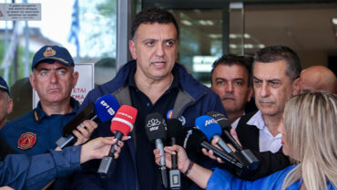 Κικίλιας από Λάρισα για κακοκαιρία: Είμαστε όλοι εδώ μαζί σε επαγρύπνηση