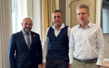 Τετ α τετ Κουρέτα - Σκέρτσου - Στο επίκεντρο η Θεσσαλία