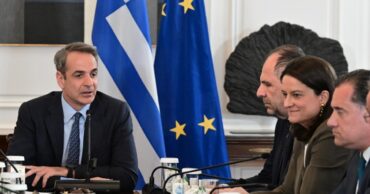 Μητσοτάκης: Ειδικό μπόνους παραγωγικότητας 15% σε δημοσίους υπαλλήλους