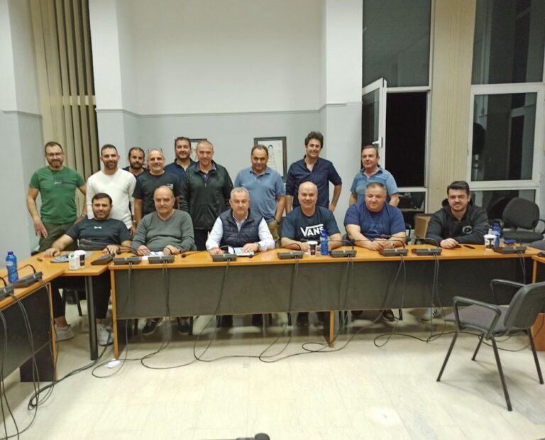 Συνάντηση Μπαγιώτη με μέλη της Κίνησης Πολιτών για την Ανασυγκρότηση του Δ. Φαρκαδόνας (ΦΩΤΟ)