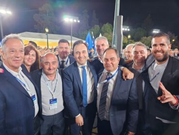 Τελικά, όλοι μαζί μπορούνε;