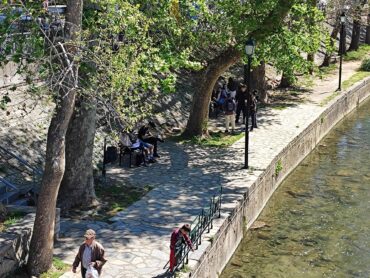 «Παραλιακά» την έβγαλαν το μεσημέρι της Κυριακής οι Τρικαλινοί (ΦΩΤΟ)
