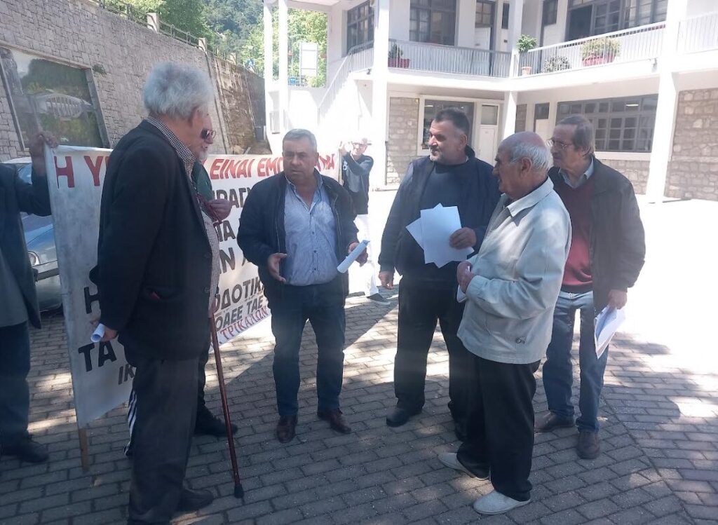 Στον Δήμαρχο Πύλης τα Συνταξιοδοτικά Σωματεία Τρικάλων