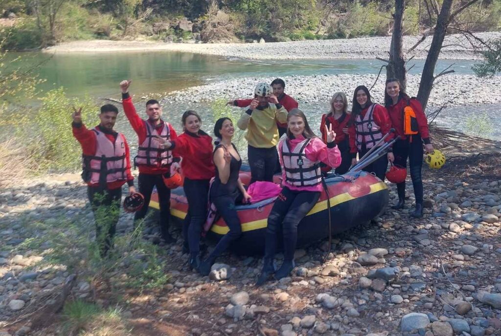 Μοναδική Κυριακή γεμάτη χαμόγελα για παρέα νεαρών Τρικαλινών (ΦΩΤΟ+VIDEO)
