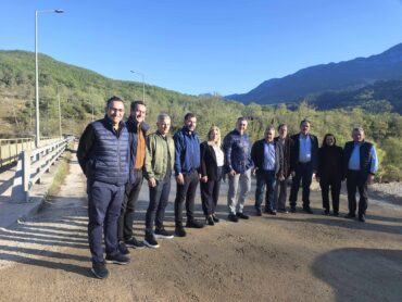 Μετά τη γέφυρα Ροπωτού, παίρνουν σειρά η "Μπέλευ" στη θέση "Τσίτος" και η ιρλανδικού τύπου διάβαση στα Στουρναρέικα