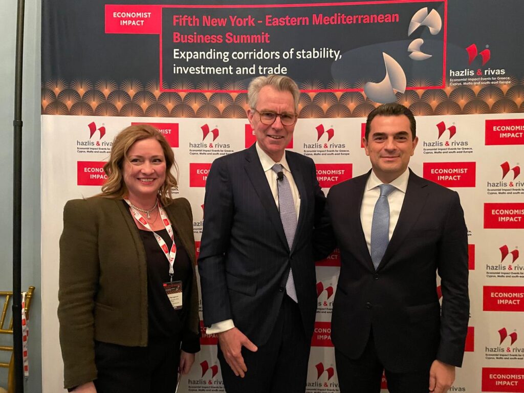 Στη Νέα Υόρκη ο Σκρέκας - Συναντήθηκε και με τον Τζέφρι Πάιατ