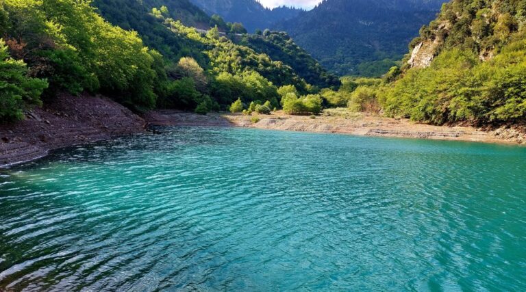Στεφανιάδα: Ο κρυμμένος παράδεισος της νεότερης φυσικής λίμνης στην Ελλάδα (ΦΩΤΟ)